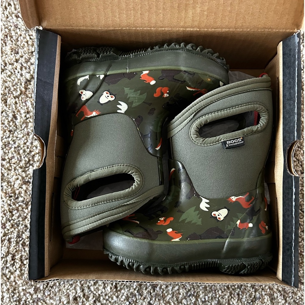 Toddler Bogs winter boots